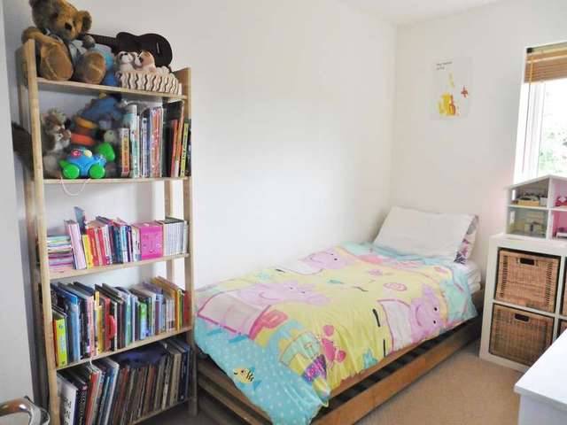  Image of 2 bedroom End of Terrace for sale in Flatford Place Kidlington OX5 at Kidlington Oxfordshire, OX5 1TH