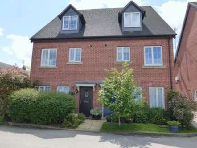  Image of 3 bedroom Flat for sale in Flax Close Alcester B49 at Flax Close Alcester Alcester, B49 5DQ