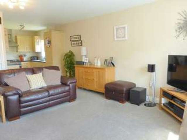  Image of 3 bedroom Flat for sale in Flax Close Alcester B49 at Flax Close Alcester Alcester, B49 5DQ