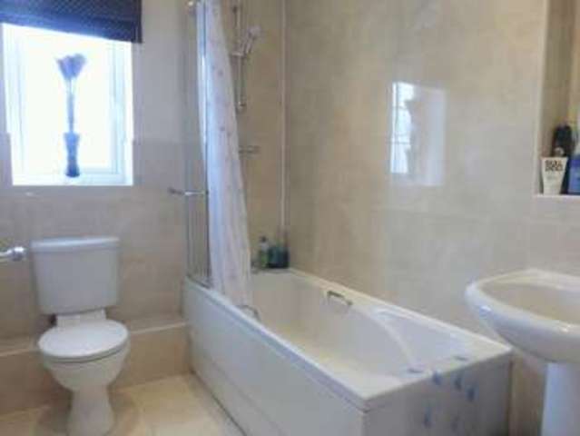  Image of 3 bedroom Flat for sale in Flax Close Alcester B49 at Flax Close Alcester Alcester, B49 5DQ