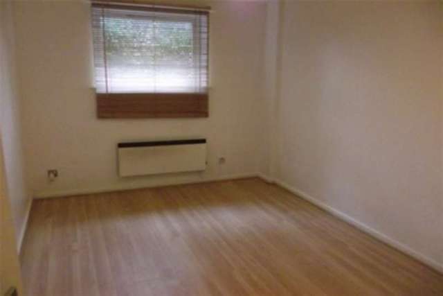  Image of 1 bedroom Flat to rent in Hatherton Road Walsall WS1 at Walsall, WS1 1YA