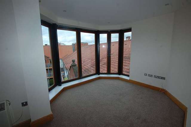  Image of 2 bedroom Flat to rent in Foregate Street Chester CH1 at Chester Chester, CH1 1HJ