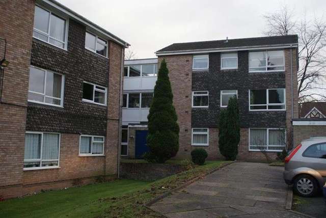  Image of 2 bedroom Flat for sale in Forest Road Moseley Birmingham B13 at Forest Road  Birmingham, B13 9DL