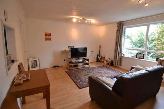  Image of 2 bedroom Flat for sale in Forest Road Moseley Birmingham B13 at Forest Road  Birmingham, B13 9DL