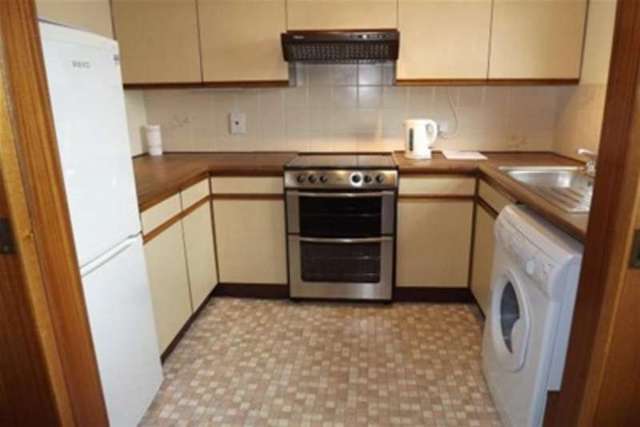  Image of 2 bedroom Flat to rent in Fort Street Broughty Ferry Dundee DD5 at Dundee, DD5 2AB