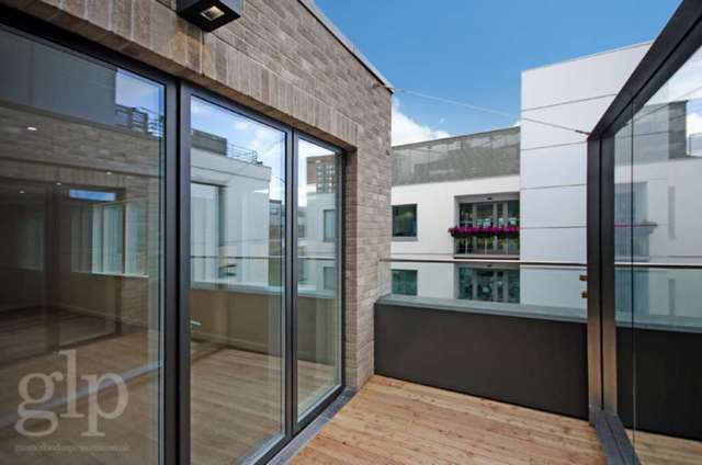  Image of 1 bedroom Apartment to rent in Carnaby Street London W1F at Kingly Street Soho London, W1F 7DB