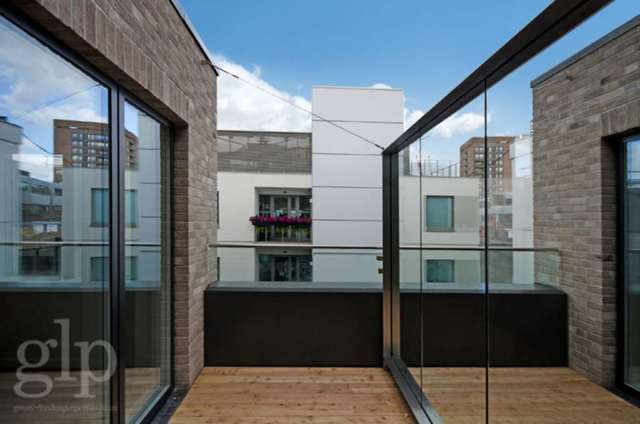 Image of 1 bedroom Apartment to rent in Carnaby Street London W1F at Kingly Street Soho London, W1F 7DB