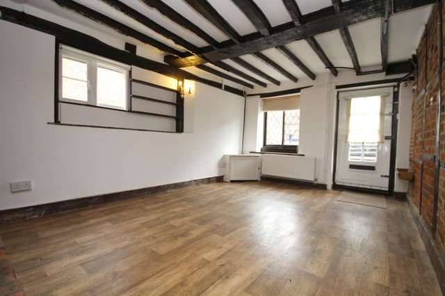  Image of 2 bedroom End of Terrace to rent in Friday Street Henley-on-Thames RG9 at Henley-On-Thames, RG9 1AN