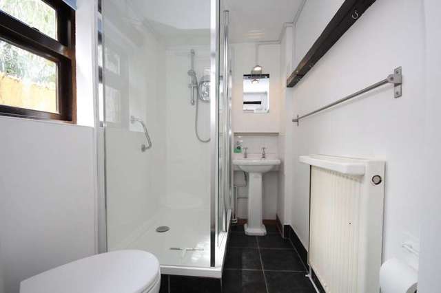  Image of 2 bedroom End of Terrace to rent in Friday Street Henley-on-Thames RG9 at Henley-On-Thames, RG9 1AN