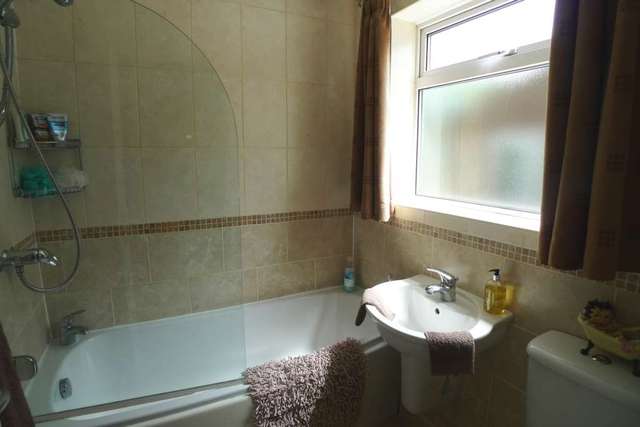  Image of 2 bedroom Maisonette to rent in Frimley Court Sidcup DA14 at Frimley Court  Sidcup, DA14 6JG