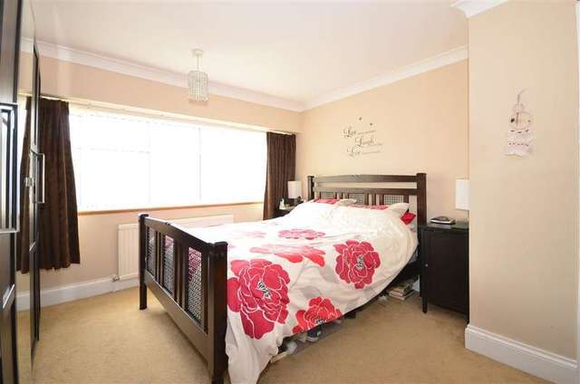  Image of 3 bedroom Semi-Detached house for sale in Frobisher Way Gravesend DA12 at Gravesend Kent Gravesend, DA12 4RA