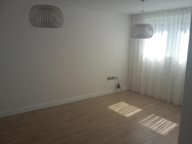  Image of 1 bedroom Flat for sale in Fulham Road London SW10 at London  London, SW10 9TY