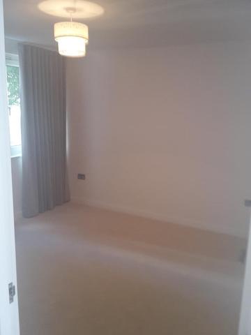  Image of 1 bedroom Flat for sale in Fulham Road London SW10 at London  London, SW10 9TY