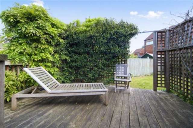  Image of 4 bedroom Detached house to rent in Gainsborough Road London W4 at London, W4 1NJ