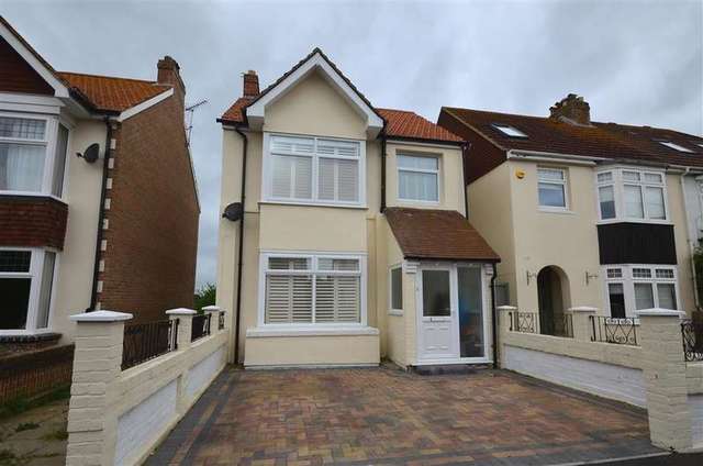  Image of 3 bedroom Detached house for sale in Geoffrey Avenue Purbrook Waterlooville PO7 at Waterlooville Hampshire Waterlooville, PO7 5BG