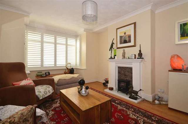  Image of 3 bedroom Detached house for sale in Geoffrey Avenue Purbrook Waterlooville PO7 at Waterlooville Hampshire Waterlooville, PO7 5BG