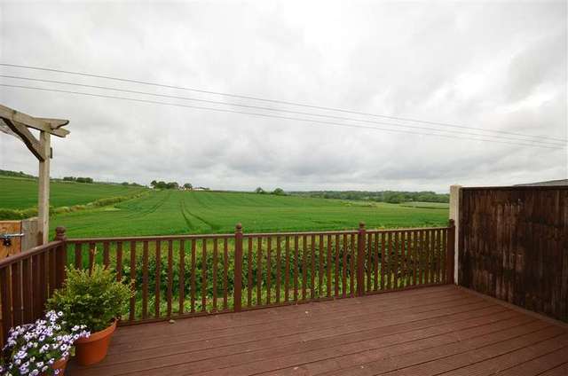  Image of 3 bedroom Detached house for sale in Geoffrey Avenue Purbrook Waterlooville PO7 at Waterlooville Hampshire Waterlooville, PO7 5BG