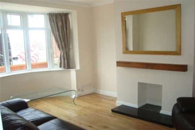  Image of 2 bedroom Semi-Detached house to rent in Glebe Street Loughborough LE11 at Loughborough, LE11 1JR