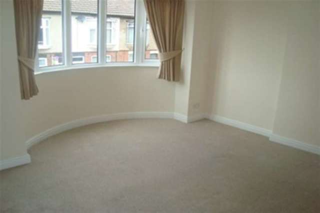  Image of 2 bedroom Semi-Detached house to rent in Glebe Street Loughborough LE11 at Loughborough, LE11 1JR