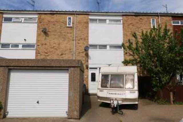  Image of 4 bedroom Terraced house for sale in Gleneagles Park Hull HU8 at Gleneagles Park  Hull, HU8 9JR