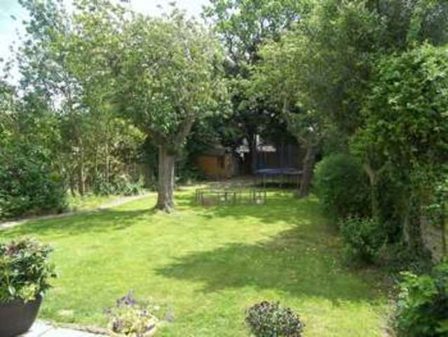  Image of 3 bedroom Detached house for sale in Glenwood Gardens Ilford IG2 at Glenwood Gardens  Gants Hill, IG2 6XT