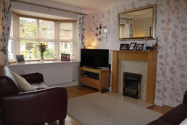  Image of 5 bedroom Detached house for sale in Goldacre Close Whitnash Leamington Spa CV31 at Whitnash Leamington Spa Warwickshire, CV31 2TW