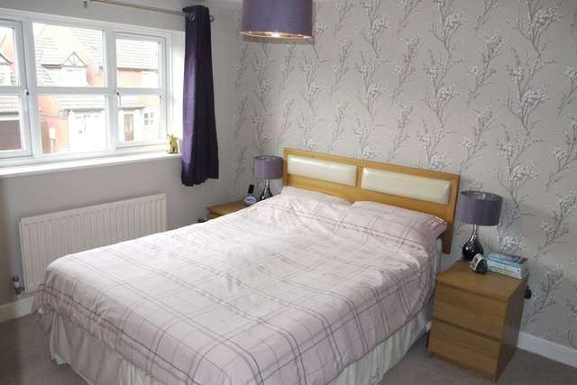  Image of 5 bedroom Detached house for sale in Goldacre Close Whitnash Leamington Spa CV31 at Whitnash Leamington Spa Warwickshire, CV31 2TW