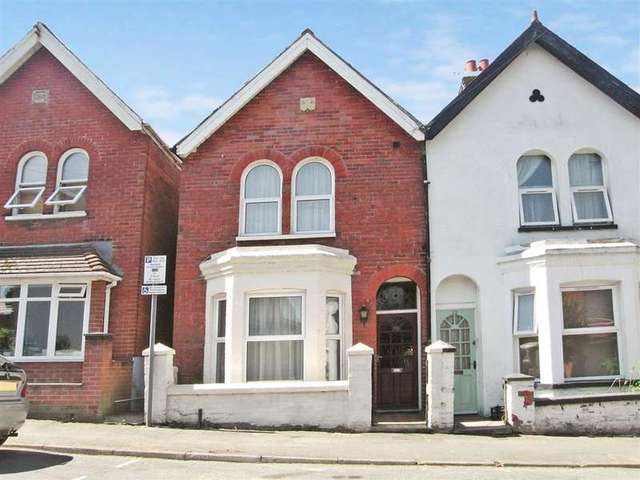  Image of 3 bedroom Semi-Detached house for sale in Gordon Road Cowes PO31 at Cowes Isle of Wight Cowes, PO31 7SW