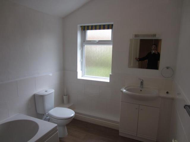  Image of 2 bedroom Detached house to rent in Gordon Road Harborne Birmingham B17 at Birmingham, B17 9HA