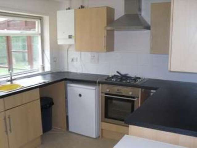  Image of 2 bedroom Semi-Detached house to rent in Rosedale Close Crawley RH11 at Gossops Green  Crawley, RH11 8NQ
