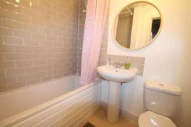  Image of 2 bedroom Flat for sale in Govan Road Govan Glasgow G51 at Glasgow Lanarkshire Govan, G51 3AF