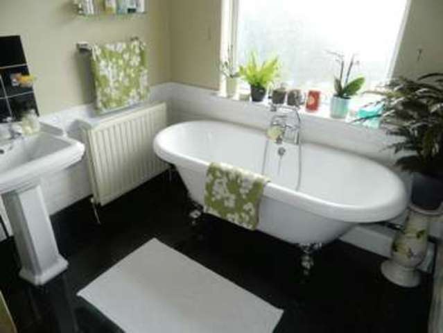  Image of 3 bedroom Flat for sale in Graham Road Weston-super-Mare BS23 at Graham Road  Weston-Super-Mare, BS23 1YA