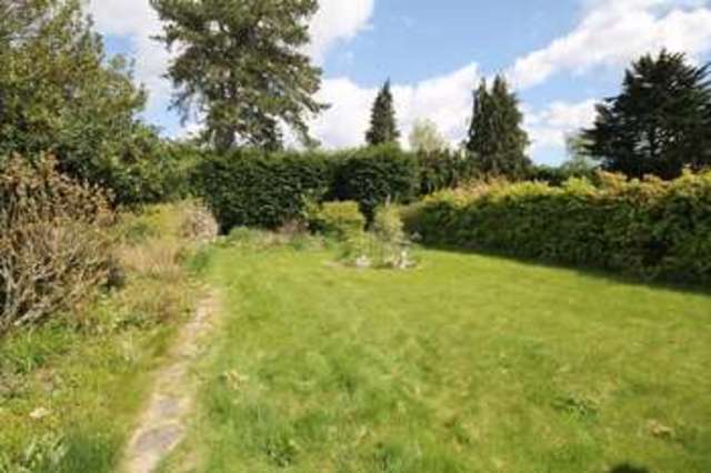 Image of 3 bedroom Detached house for sale in Allen Road Bookham Leatherhead KT23 at Allen Road  Great Bookham, KT23 4SL