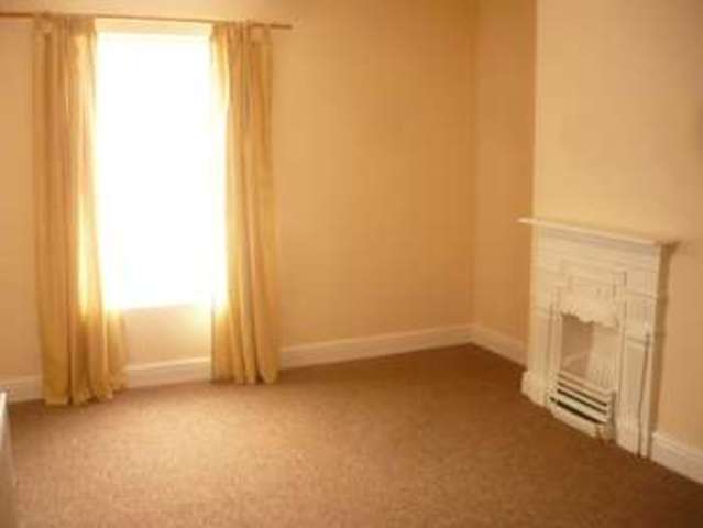  Image of 2 bedroom Terraced house to rent in Garfield Road Great Yarmouth NR30 at Garfield Road  Great Yarmouth, NR30 4JU