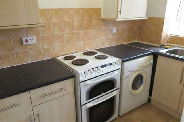  Image of 1 bedroom Flat to rent in Samuel Close London SE14 at New Cross, SE14 5RP