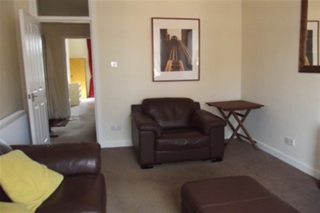  Image of 1 bedroom Flat to rent in Greenholme Street Glasgow G44 at Cathcart Glasgow Glasgow, G44 4DU
