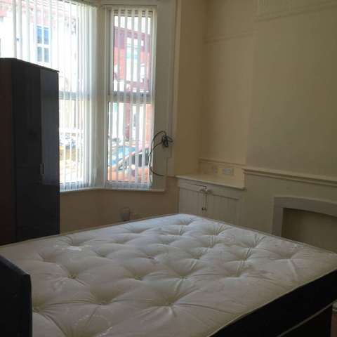  Image of 3 bedroom House Share to rent in Halsbury Road Liverpool L6 at Halsbury Road  Liverpool, L6 6DQ