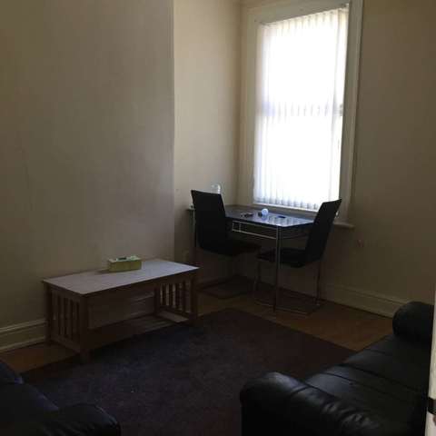  Image of 3 bedroom House Share to rent in Halsbury Road Liverpool L6 at Halsbury Road  Liverpool, L6 6DQ