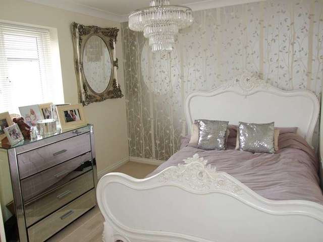  Image of 4 bedroom Detached house to rent in Hann Garden Lytchett Matravers Poole BH16 at Hann Garden Lytchett Matravers Poole, BH16 6FD