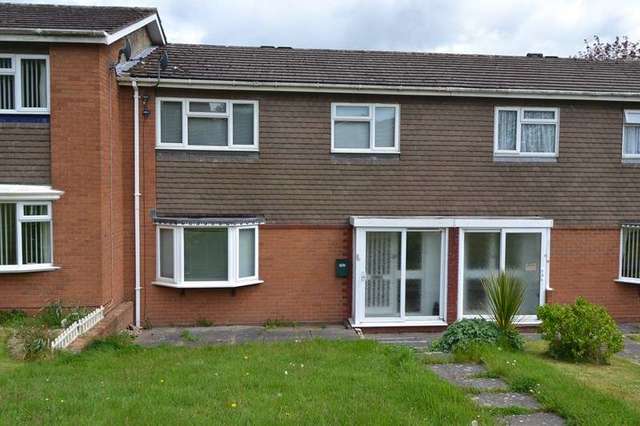  Image of 3 bedroom Terraced house for sale in Hastings Road Bromsgrove B60 at Hastings Road  Bromsgrove, B60 3NX