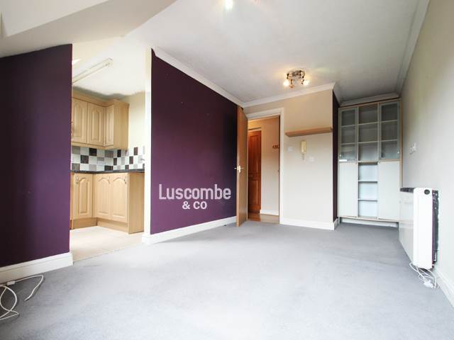  Image of 1 bedroom Flat to rent in The Hawthorns Caerleon Newport NP18 at Caerleon  Caerleon, NP18 1NX