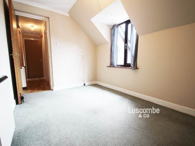  Image of 1 bedroom Flat to rent in The Hawthorns Caerleon Newport NP18 at Caerleon  Caerleon, NP18 1NX