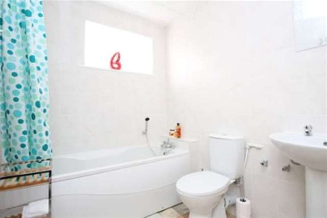  Image of 1 bedroom Flat to rent in Hayne Road Beckenham BR3 at Beckenham, BR3 4TY