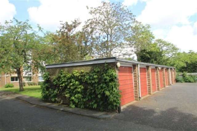 Image of 1 bedroom Flat to rent in Hayne Road Beckenham BR3 at Beckenham, BR3 4TY