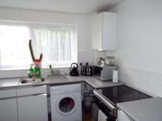  Image of 2 bedroom Flat for sale in Hazelmere Close Northolt UB5 at Northolt  Northolt, UB5 6UP