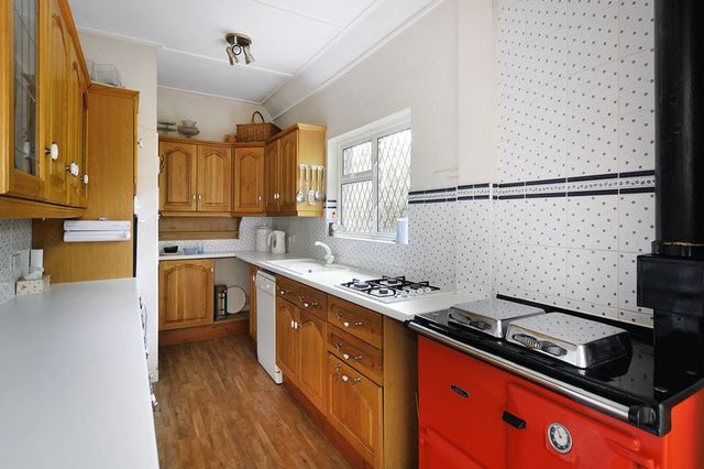  Image of 3 bedroom Detached house for sale in Heene Road Worthing BN11 at Heene Road  Worthing, BN11 4PN