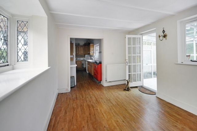  Image of 3 bedroom Detached house for sale in Heene Road Worthing BN11 at Heene Road  Worthing, BN11 4PN