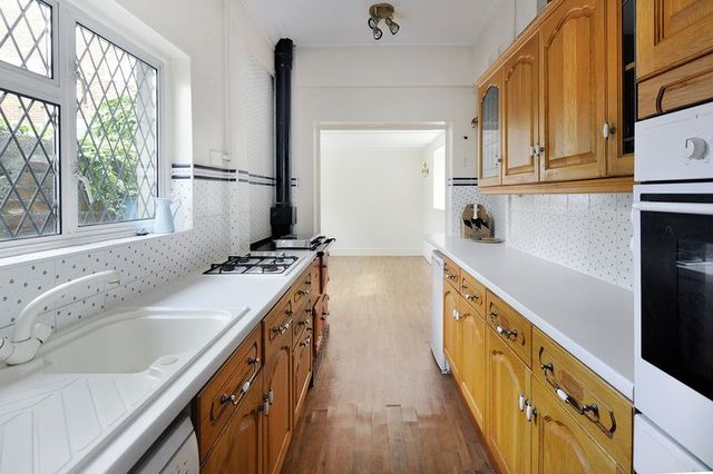  Image of 3 bedroom Detached house for sale in Heene Road Worthing BN11 at Heene Road  Worthing, BN11 4PN