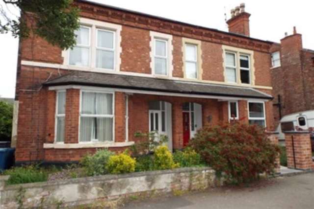  Image of 2 bedroom Flat to rent in Henry Road West Bridgford Nottingham NG2 at Nottingham, NG2 7NB