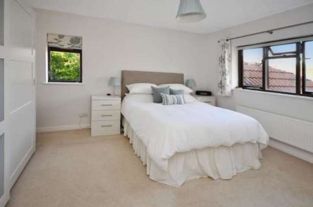  Image of 4 bedroom Detached house for sale in Hickmans Close Tingewick Buckingham MK18 at Tingewick Buckingham Tingewick, MK18 4PP